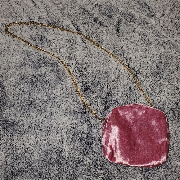 Design Lab Lord & Taylor Light Pink Velvet Mini Crossbody Gold Chain Purse, GUC - Picture 1 of 7